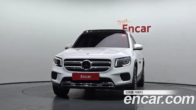 Mercedes-Benz GLB-Class — Фото автомобиля 3