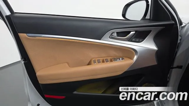 Genesis G70 New — Фото автомобиля 13