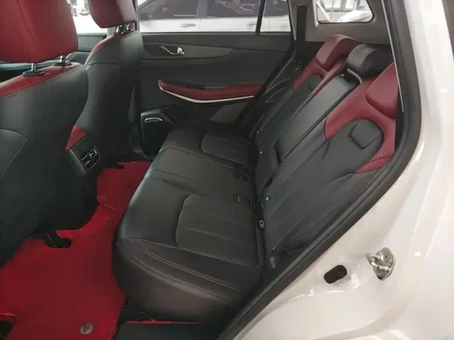 Changan CS75 — Фото автомобиля 16