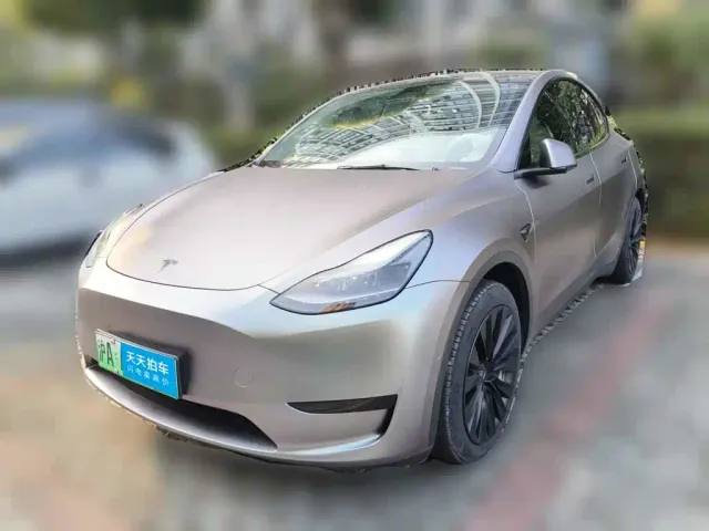 Фотография автомобиля — Tesla Model Y