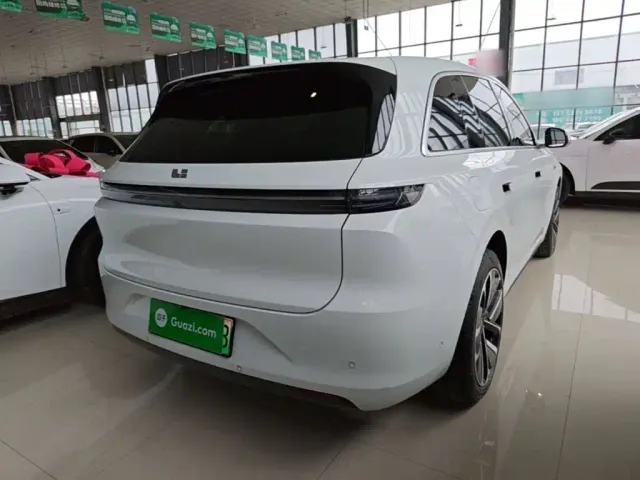 Li Auto L6 — Фото автомобиля 6