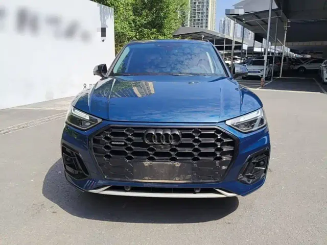 Audi Q5L — Фото автомобиля 2