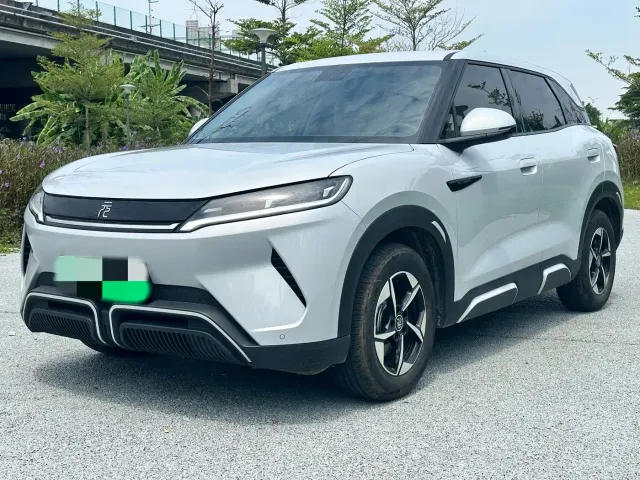 Фотография автомобиля — BYD Yuan UP