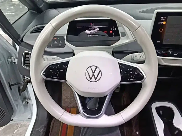 Volkswagen ID.3 — Фото автомобиля 10