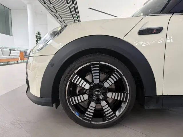 MINI Hatch — Фото автомобиля 7