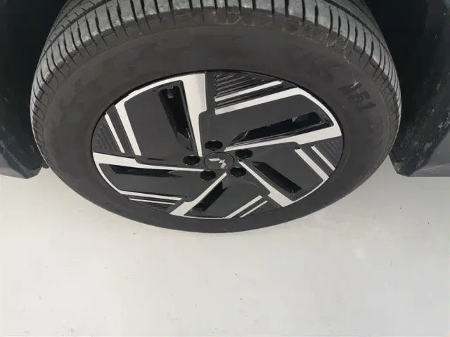Wuling Starlight S — Фото автомобиля 24