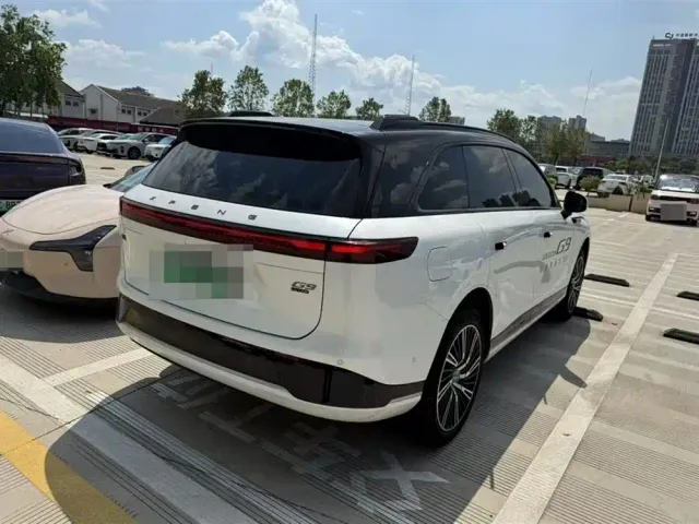 Xpeng G9 — Фото автомобиля 2