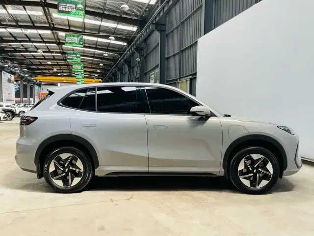 Geely Galaxy E5 — Фото автомобиля 8