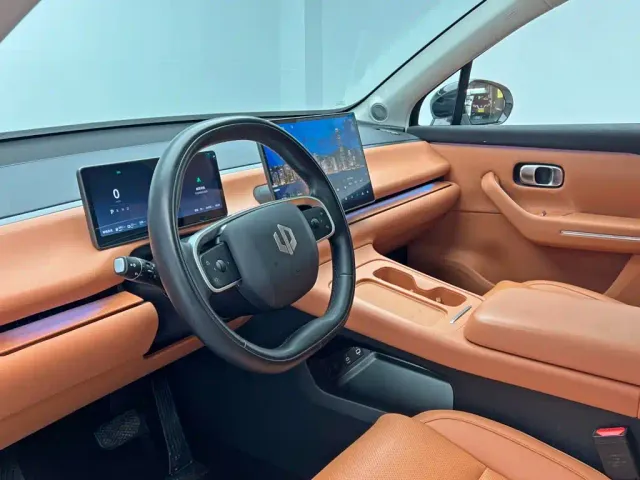 Leapmotor C16 — Фото автомобиля 12