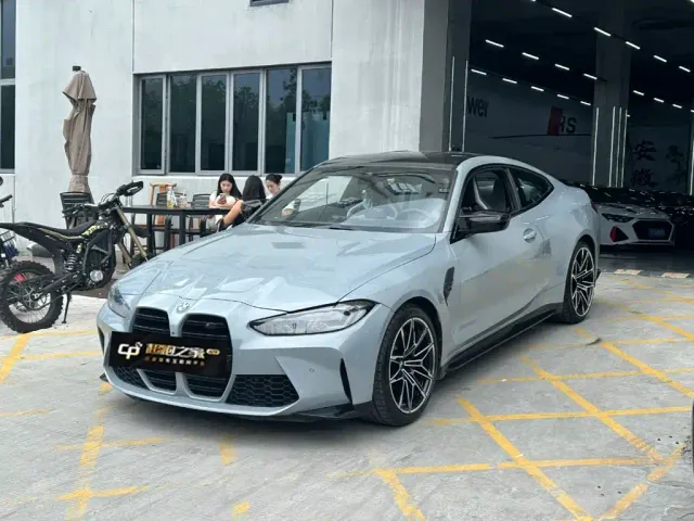 Фотография автомобиля — BMW M4