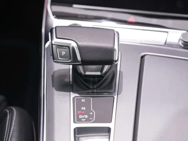 Audi A7L — Фото автомобиля 13