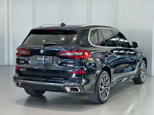 BMW X5 — Фото автомобиля 3