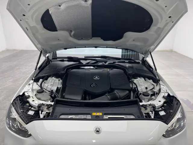 Mercedes-Benz C-Class — Фото автомобиля 9