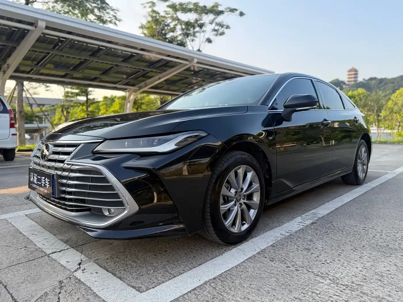 Toyota Avalon 2024 Model 2.0L Progressive Edition — Фото автомобиля 5