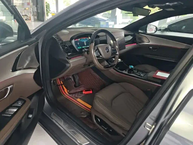 BYD Han — Фото автомобиля 15