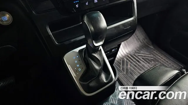 Hyundai Staria Staria Карго 3 места — Фото автомобиля 9