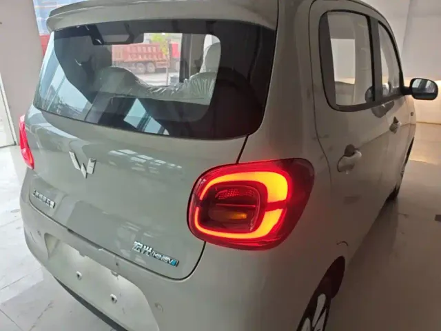 Wuling Hongguang Mini EV — Фото автомобиля 7
