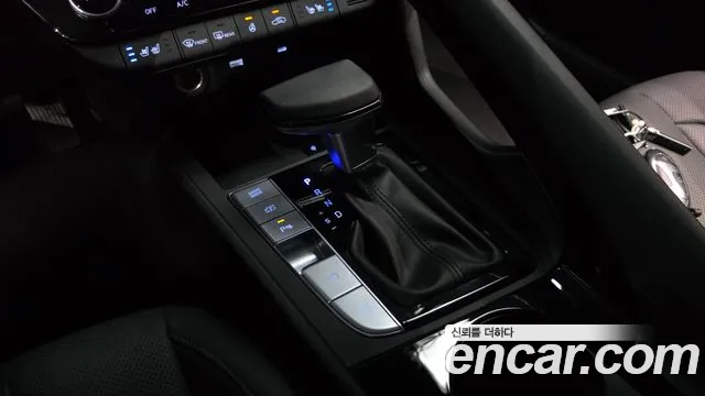 Hyundai Avante — Фото автомобиля 9