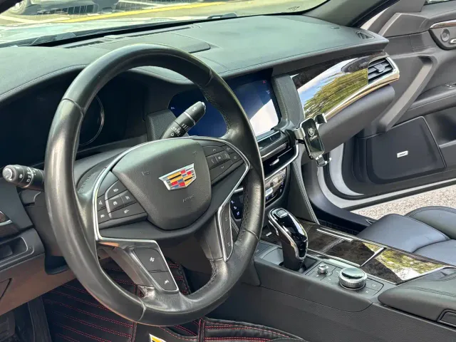 Cadillac CT6 — Фото автомобиля 14