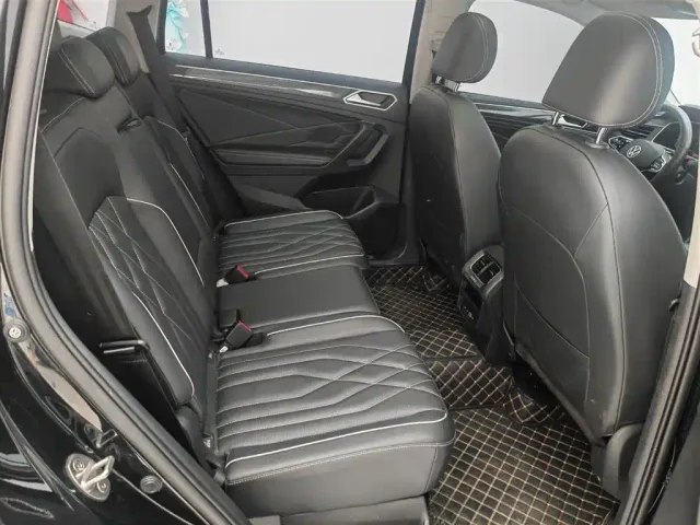 Volkswagen Tiguan L — Фото автомобиля 15