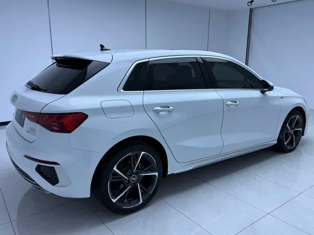 Audi A3 — Фото автомобиля 4
