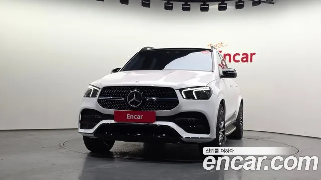 Mercedes-Benz GLE-Class — Фото автомобиля 3