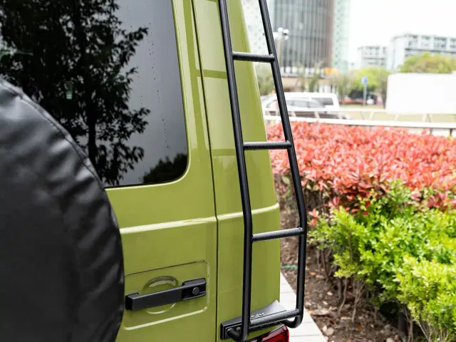 Mercedes-Benz G-Class — Фото автомобиля 12