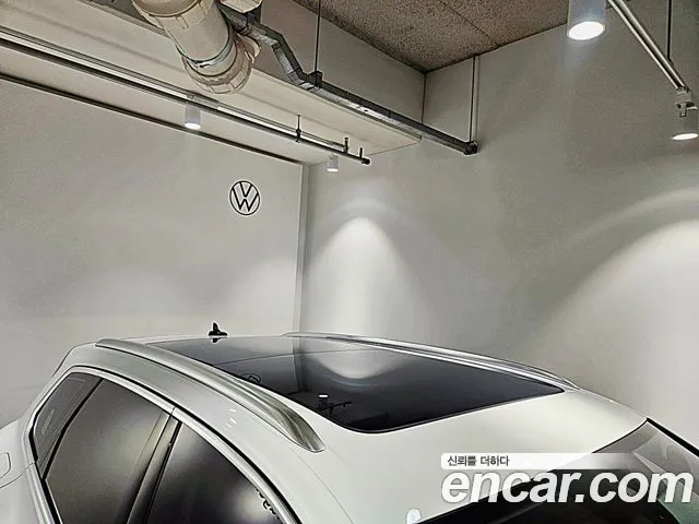 Volkswagen Touareg Generation 3 — Фото автомобиля 14