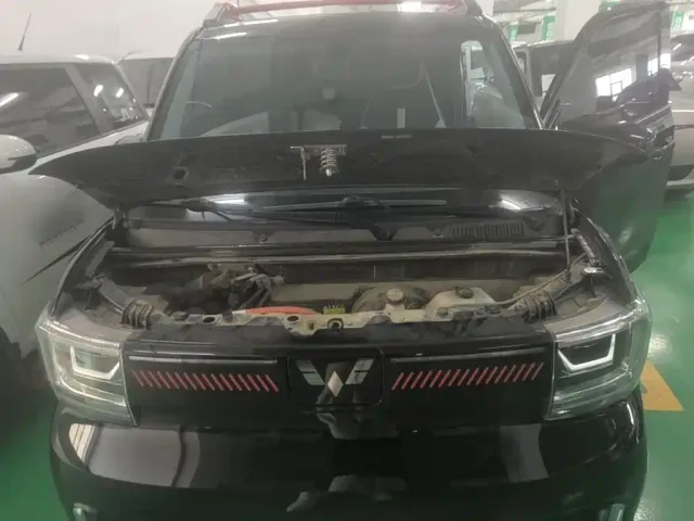 Wuling Hongguang Mini EV — Фото автомобиля 10