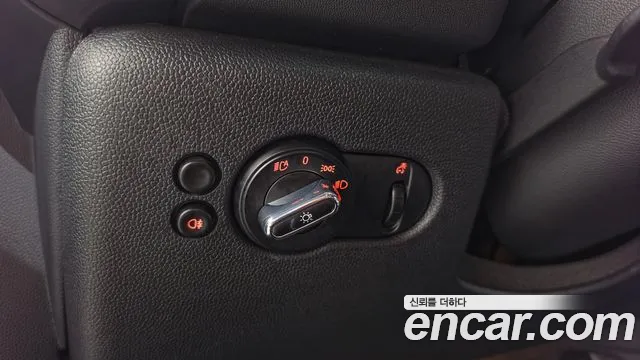 MINI Cooper — Фото автомобиля 29