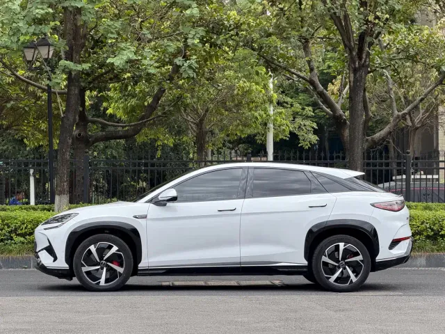 BYD Sealion 07 EV — Фото автомобиля 3
