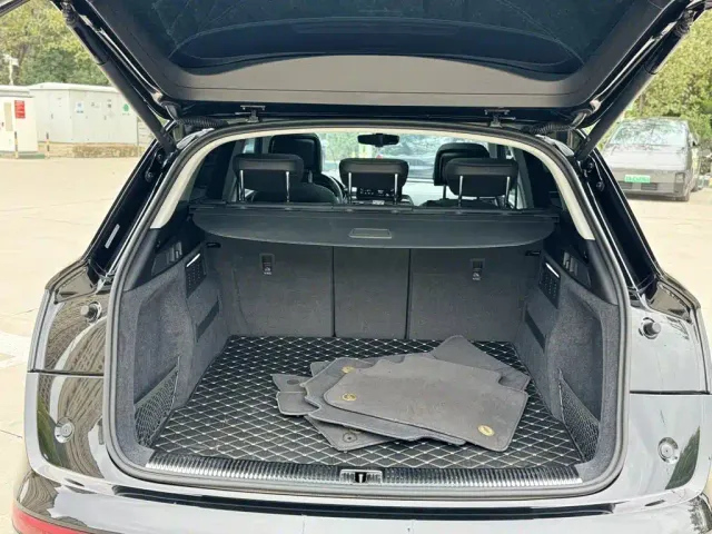 Audi Q5L — Фото автомобиля 13