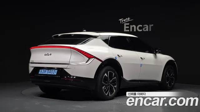 Kia EV6 — Фото автомобиля 2
