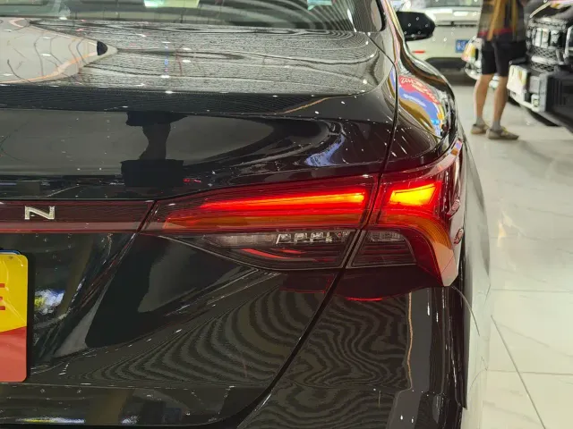 Toyota Avalon — Фото автомобиля 8