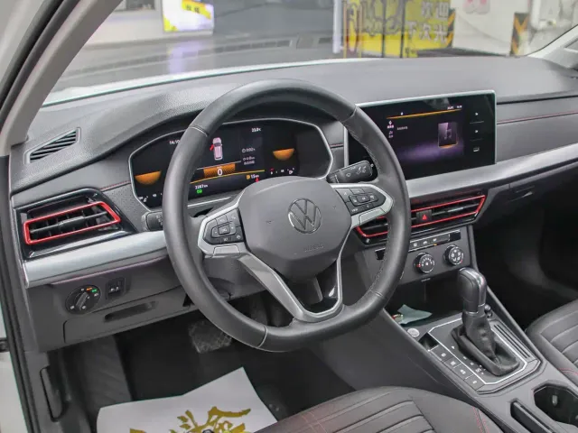 Volkswagen Lavida — Фото автомобиля 5