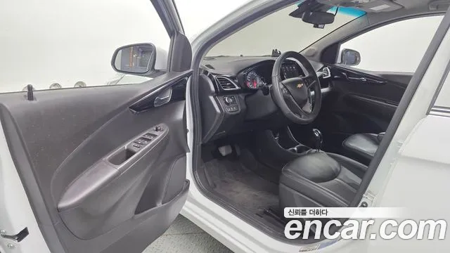 Chevrolet Spark — Фото автомобиля 10