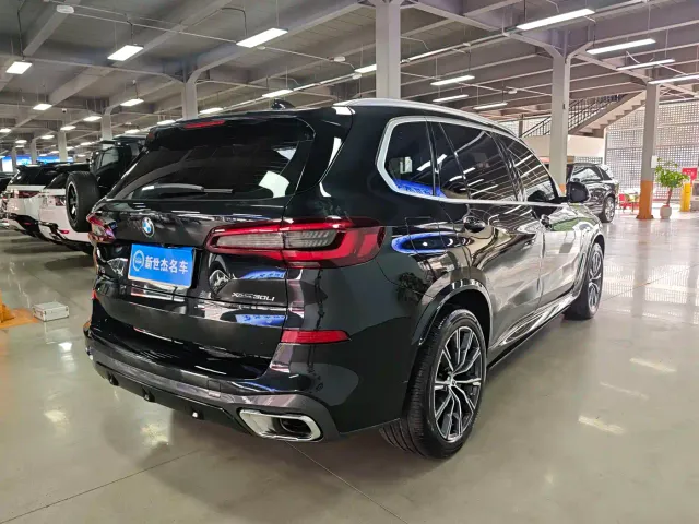 BMW X5 — Фото автомобиля 14
