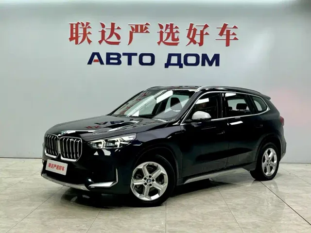 Фотография автомобиля — BMW X1