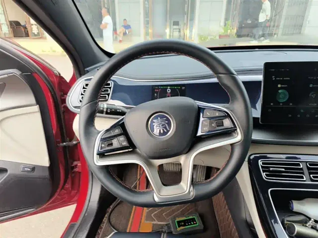 BYD Qin PLUS — Фото автомобиля 10