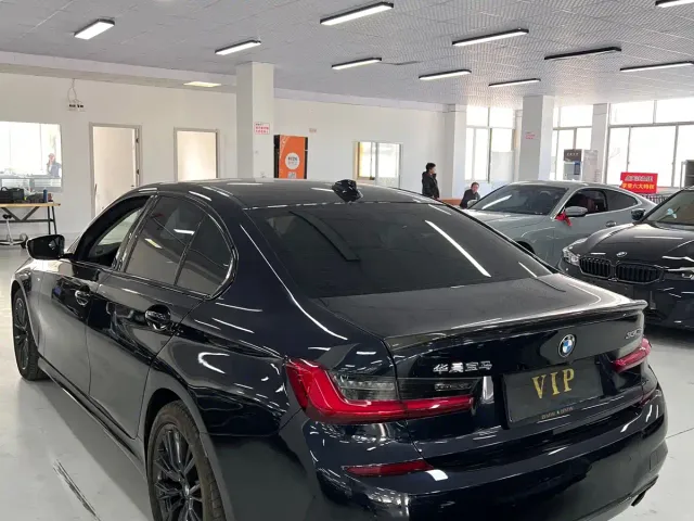 BMW 3 Series — Фото автомобиля 4
