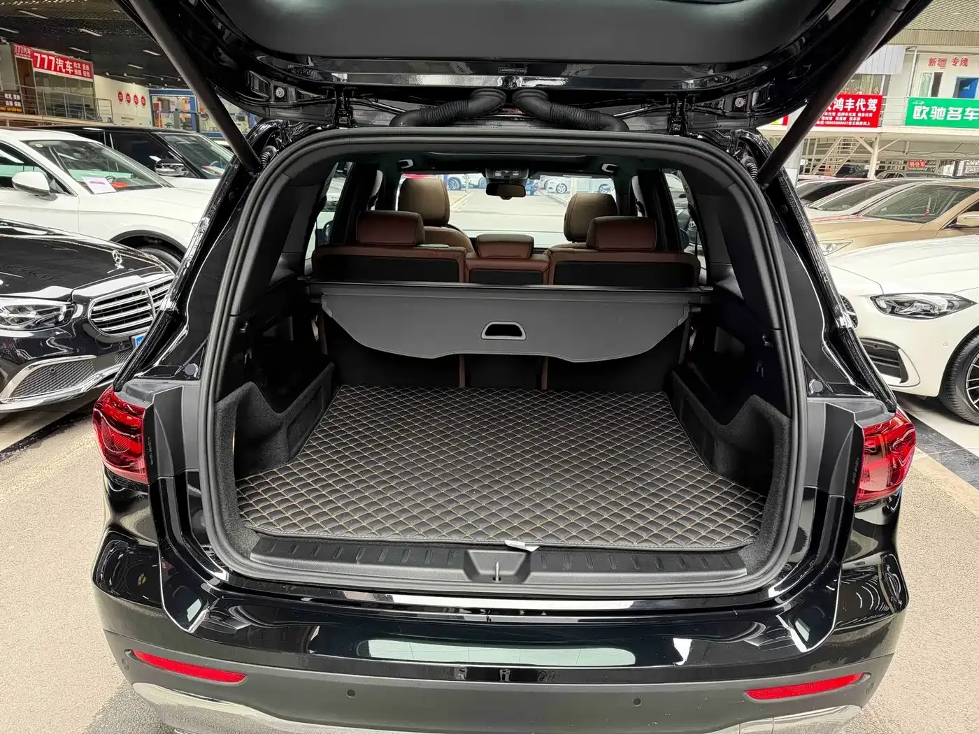 Mercedes-Benz Mercedes-Benz GLB 2024 Facelift GLB 220 Dynamic — Фото автомобиля 23