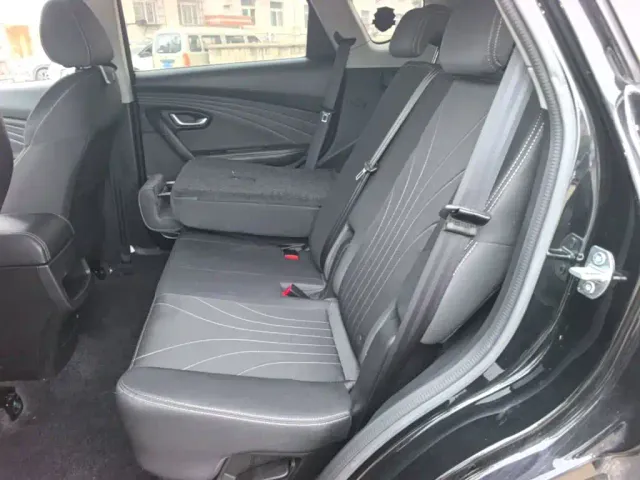 Jetour Jetour X70M 2022 1.5T Manual Avant-garde Partner 5-seater — Фото автомобиля 16