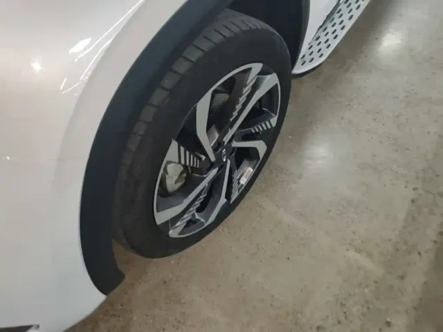 Geely Xingyue L 2023 2.0TD High-power Automatic 2WD Flagship — Фото автомобиля 22