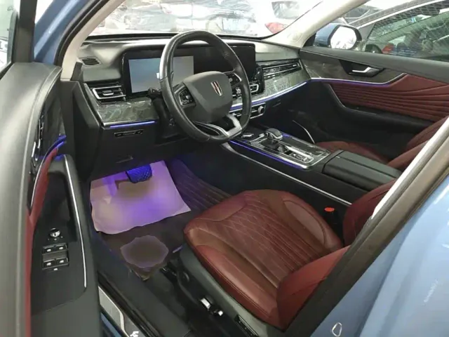 Hongqi HS5 — Фото автомобиля 15