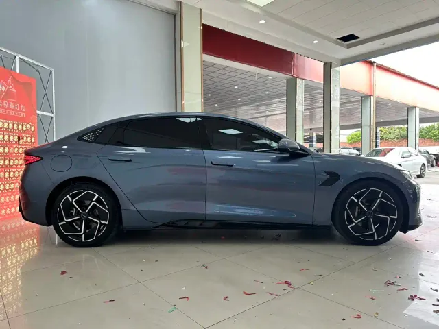BYD Seal — Фото автомобиля 3