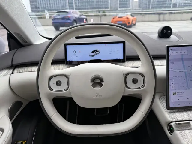 NIO NIO ET7 2024 100kWh Executive Signature Edition — Фото автомобиля 15