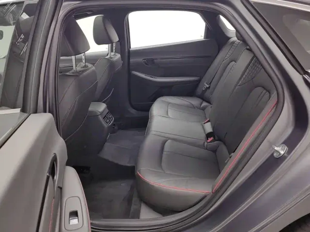Hyundai Sonata — Фото автомобиля 15