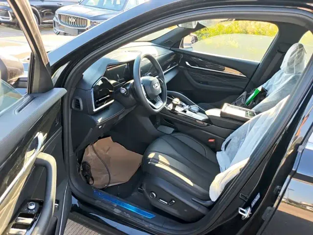 Geely Xingyue L — Фото автомобиля 15