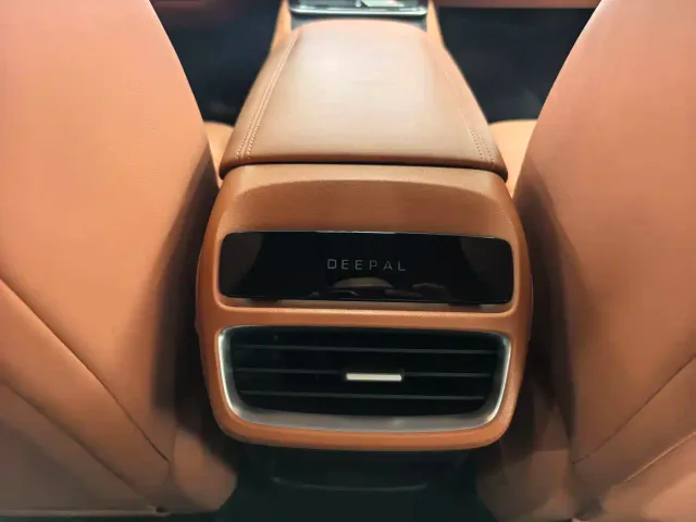 Deepal S05 — Фото автомобиля 10