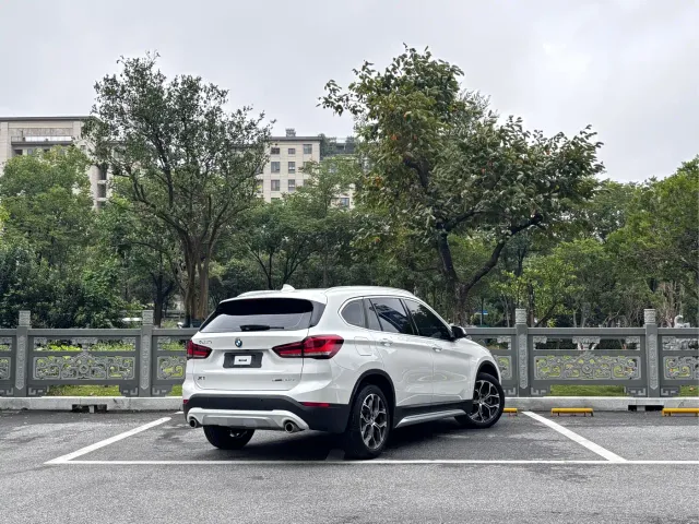 BMW X1 — Фото автомобиля 4